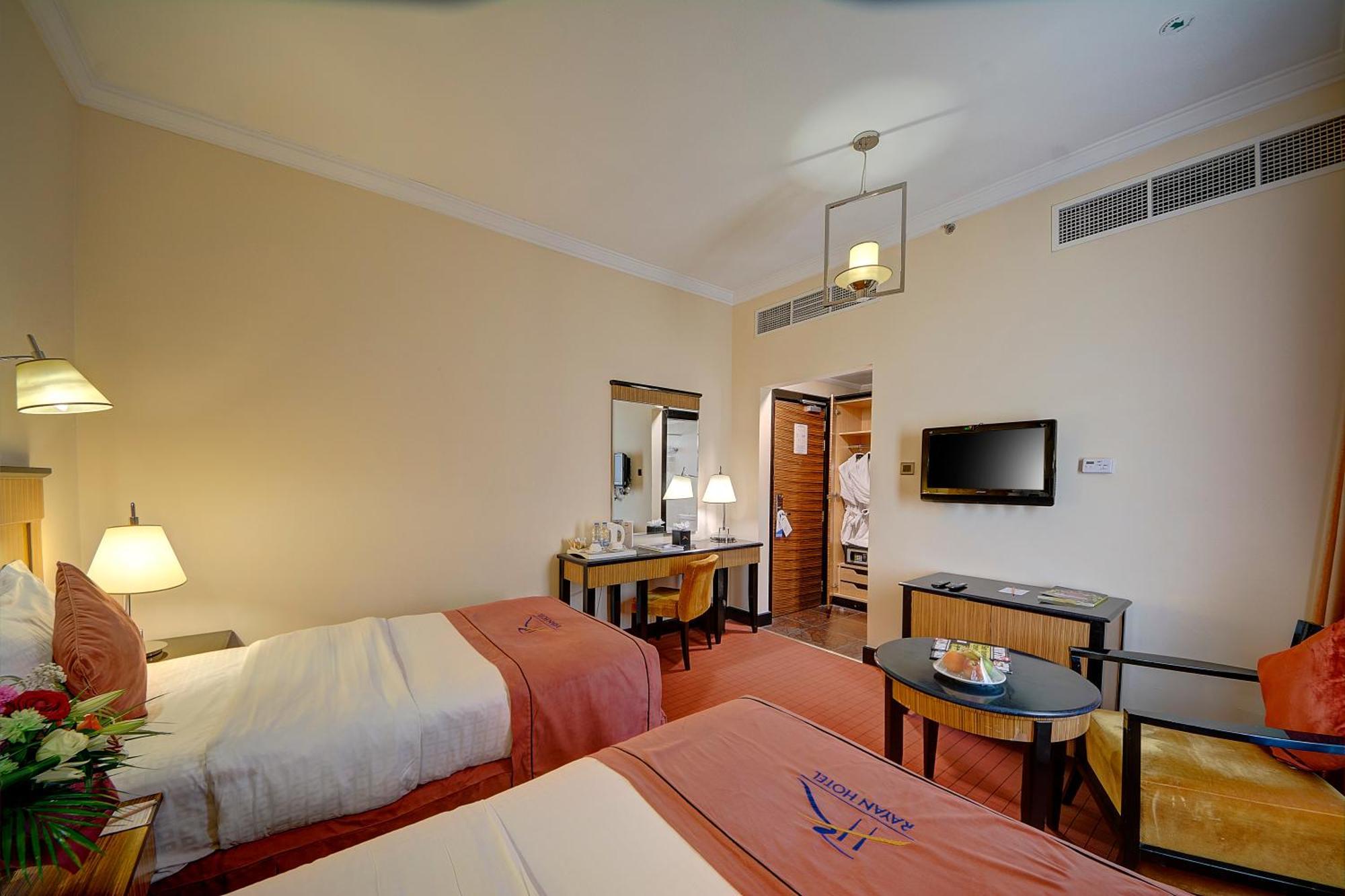 Rayan Hotel Corniche Шарджа Екстериор снимка