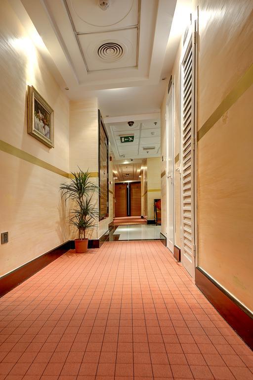 Rayan Hotel Corniche Шарджа Екстериор снимка